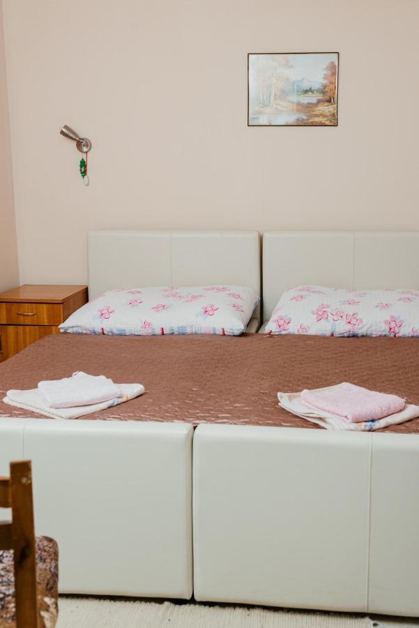 Vila Verona Sobe Palic Exterior photo